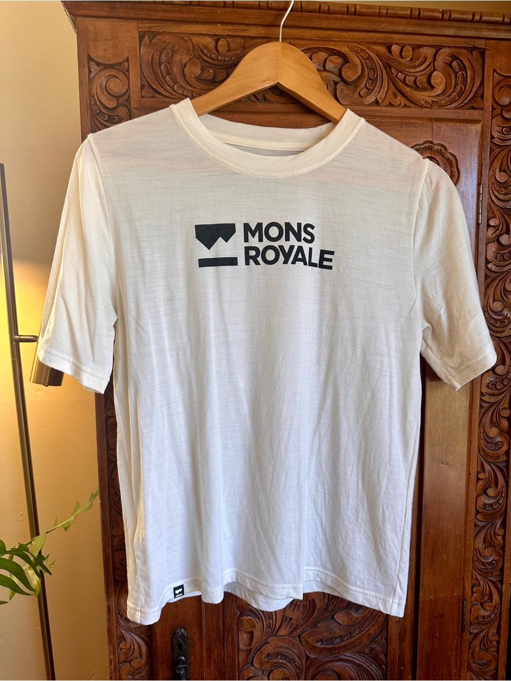 Mons Royale Women's Short Sleeve moreno Tee in White